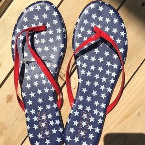 Laura Conrad flip-flops